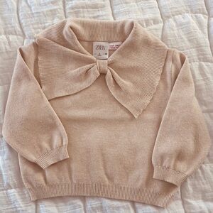 Girl sweater with bow
